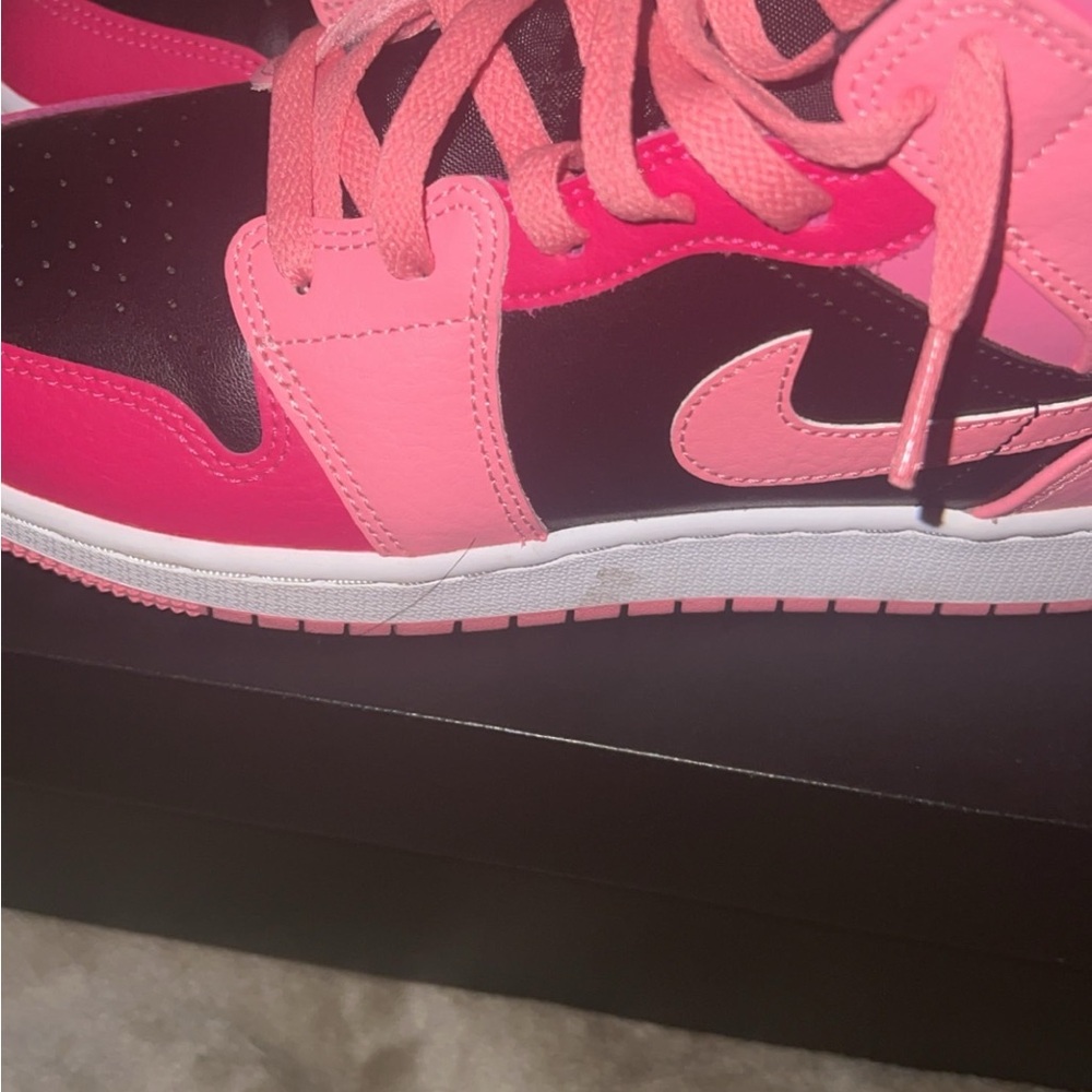 Jordan Kids Sneakers in Pink and Black